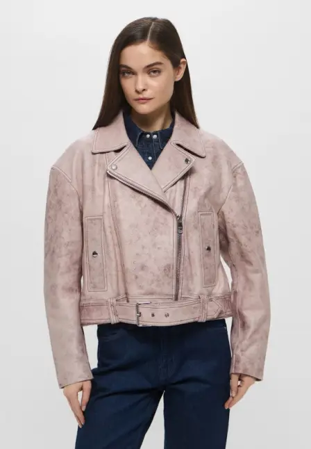 Косуха Boss. Цвет: фиолетовый.