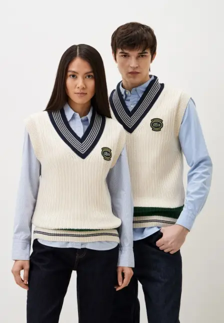 Жилет Lacoste. Цвет: бежевый.