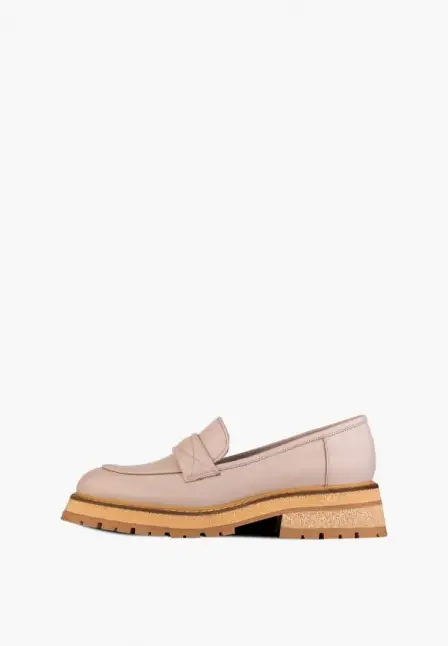 Лоферы Rabbit Loafers. Цвет: бежевый. Материал: натуральная кожа.