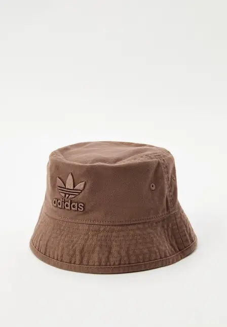Панама adidas Originals. Цвет: коричневый.
