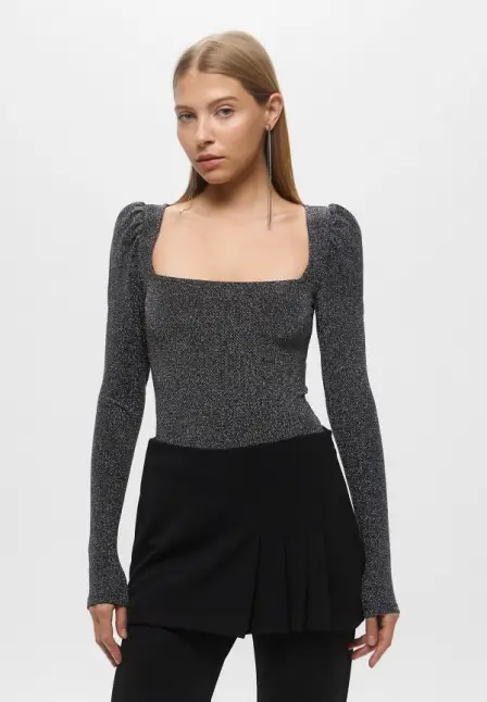 Блуза H&M. Цвет: серебряный.