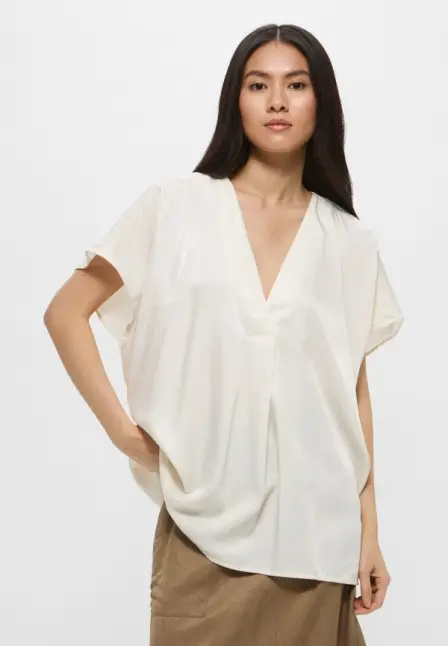 Блуза H&M. Цвет: бежевый.
