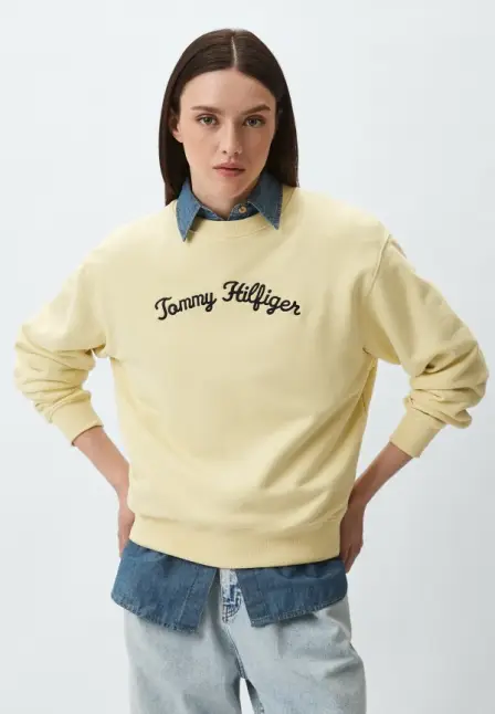 Свитшот Tommy Hilfiger. Цвет: желтый.